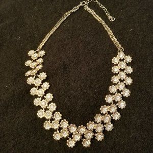 Daisy Necklace